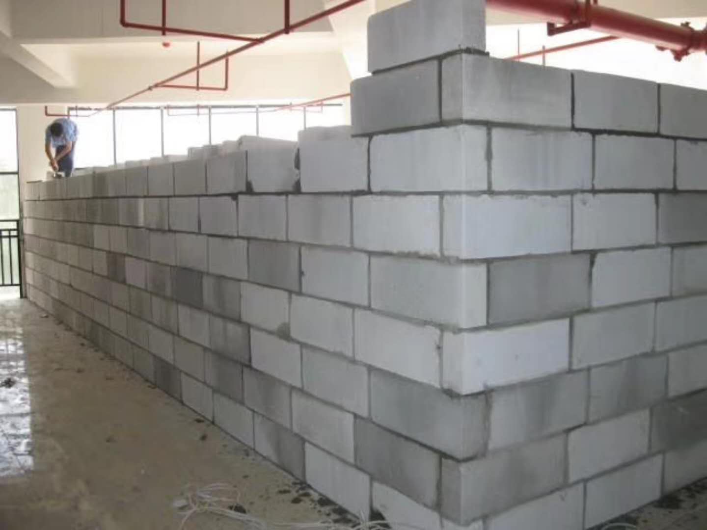 贡井蒸压加气混凝土砌块承重墙静力和抗震性能的研究